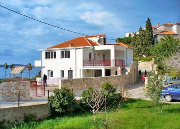 Apartment Eta